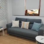 Felisa B Apartment *