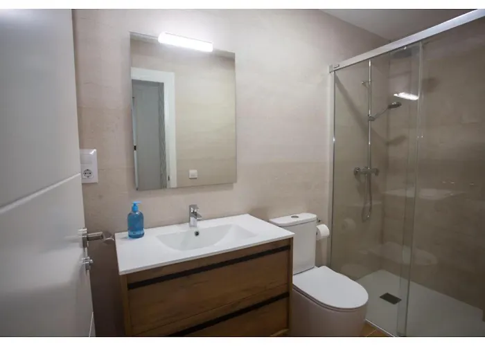 Felisa B San Vicente De La Barquera